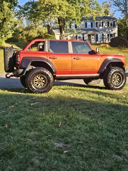 2024 Ford Bronco Raptor 6th Gen - Image 5 of 13