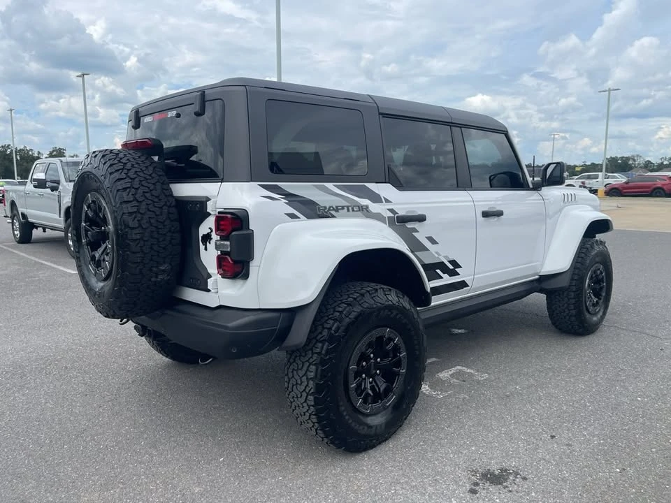 2024 Ford Bronco Raptor 6th Gen - Image 3 of 10