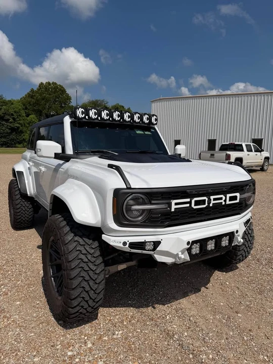 2024 Ford Bronco Raptor 6th Gen - Image 2 of 11