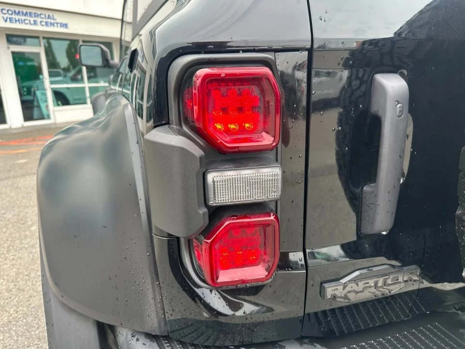 2024 Ford Bronco Raptor 6th Gen - Image 18 of 20