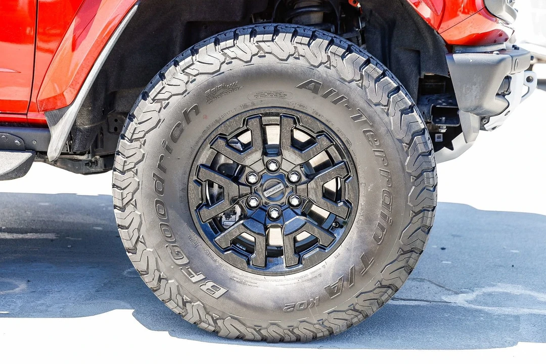 2024 Ford Bronco Raptor 6th Gen - Image 10 of 31