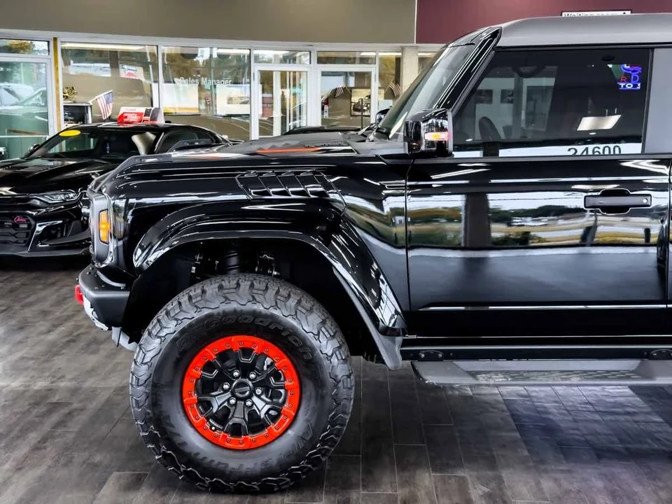 2024 Ford Bronco Raptor 6th Gen - Image 11 of 21