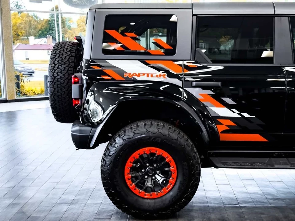 2024 Ford Bronco Raptor 6th Gen - Image 17 of 21
