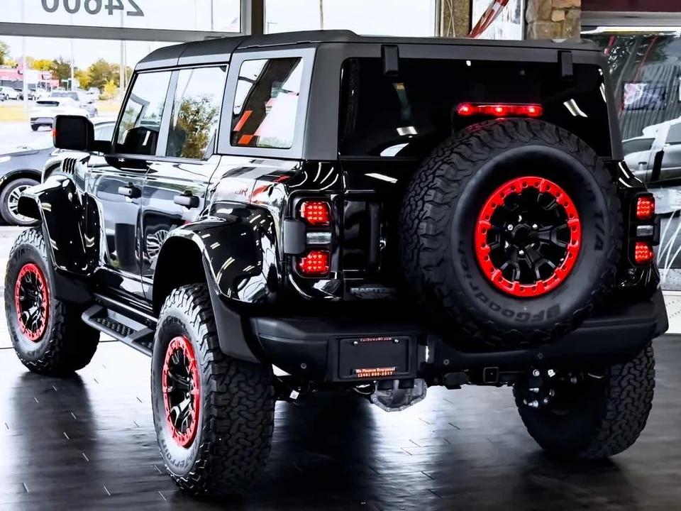 2024 Ford Bronco Raptor 6th Gen - Image 13 of 21