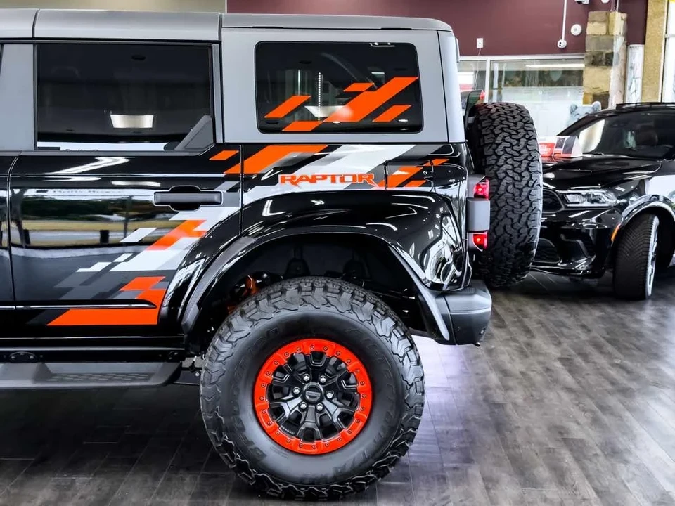 2024 Ford Bronco Raptor 6th Gen - Image 12 of 21