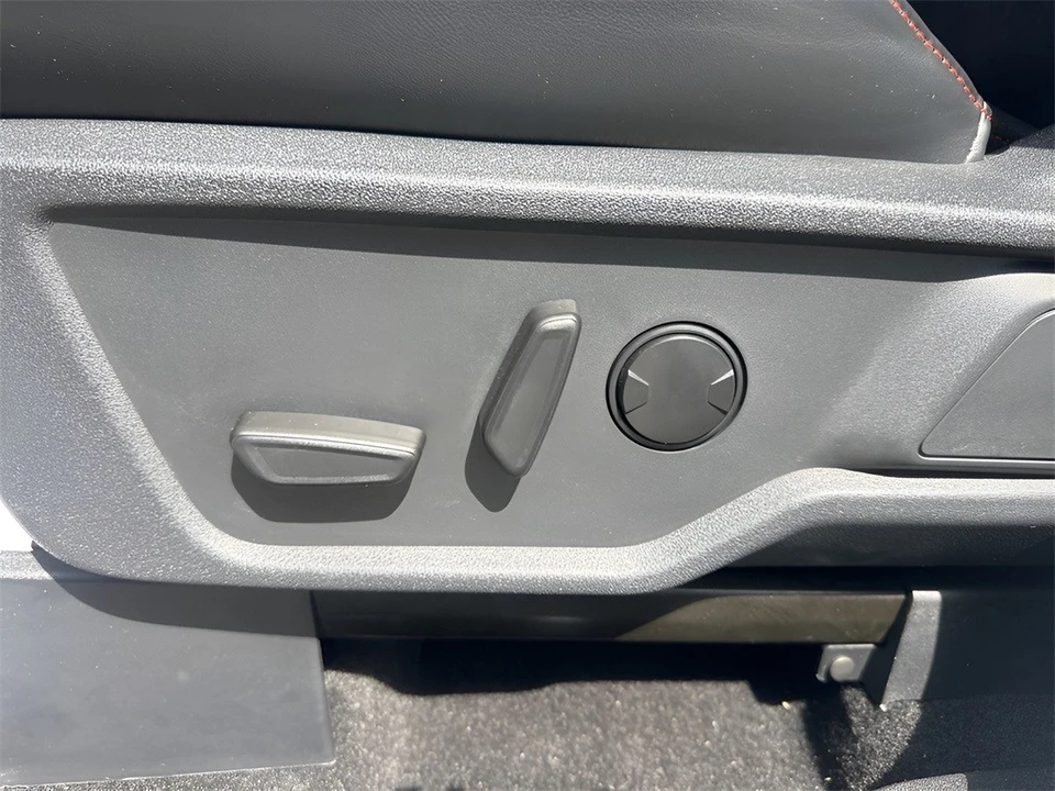 2024 Ford Bronco Raptor 6th Gen - Image 10 of 12