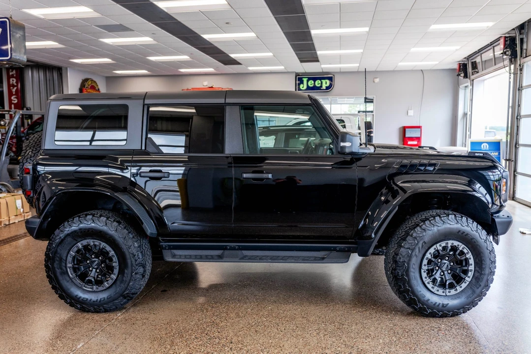 2024 Ford Bronco Raptor 6th Gen - Image 14 of 31