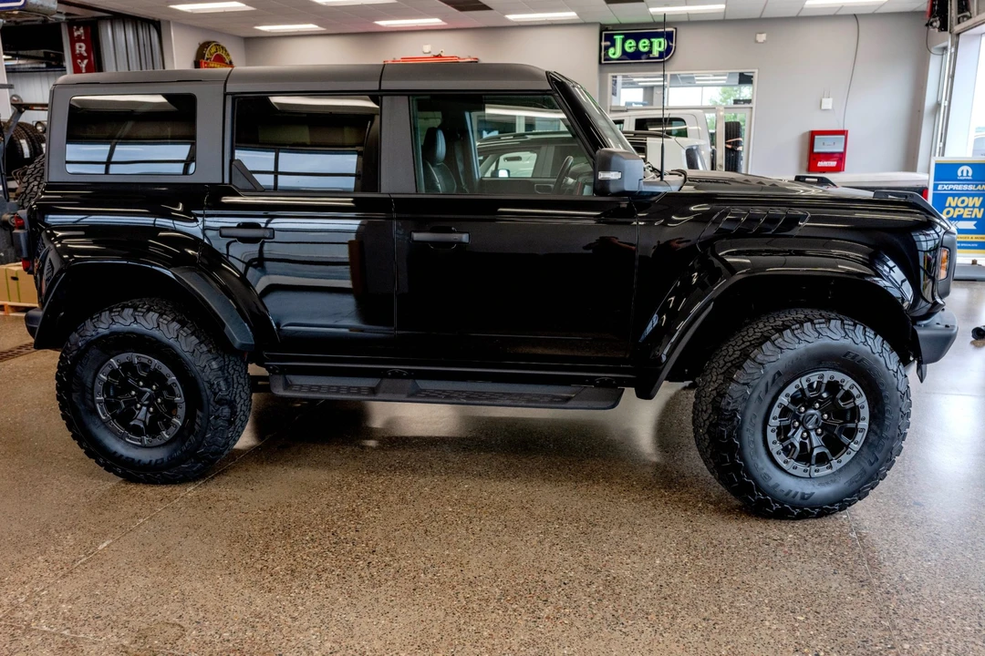 2024 Ford Bronco Raptor 6th Gen - Image 15 of 31