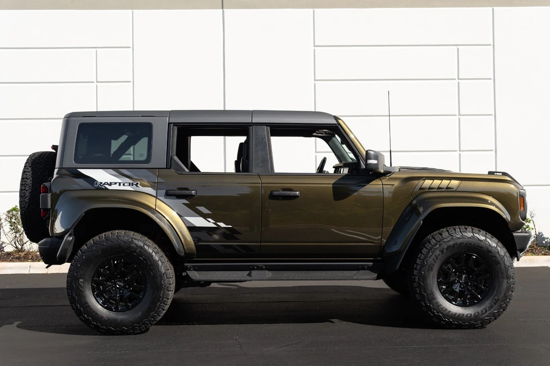 2024 Ford Bronco Raptor 6th Gen - Image 17 of 21