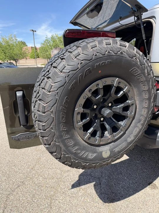 2024 Ford Bronco Raptor 6th Gen - Image 14 of 21