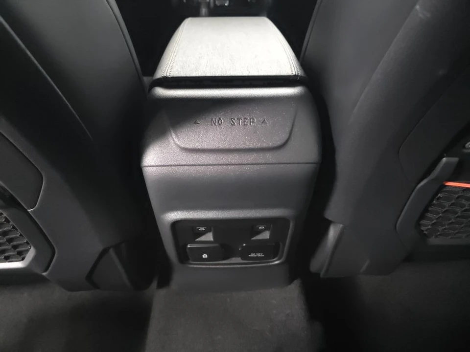2024 Ford Bronco Raptor 6th Gen - Image 23 of 31