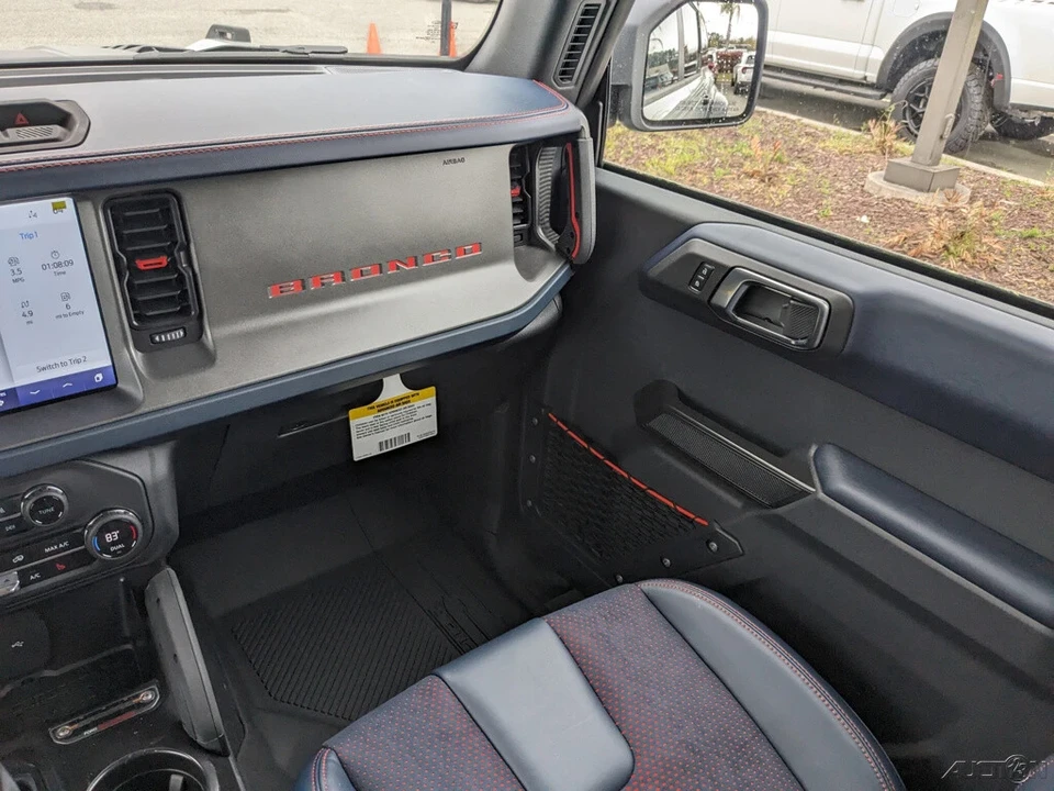 2024 Ford Bronco Raptor 6th Gen - Image 18 of 21
