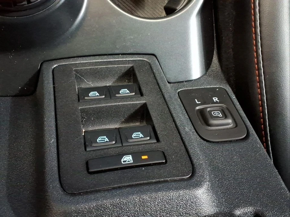 2024 Ford Bronco Raptor 6th Gen - Image 12 of 25