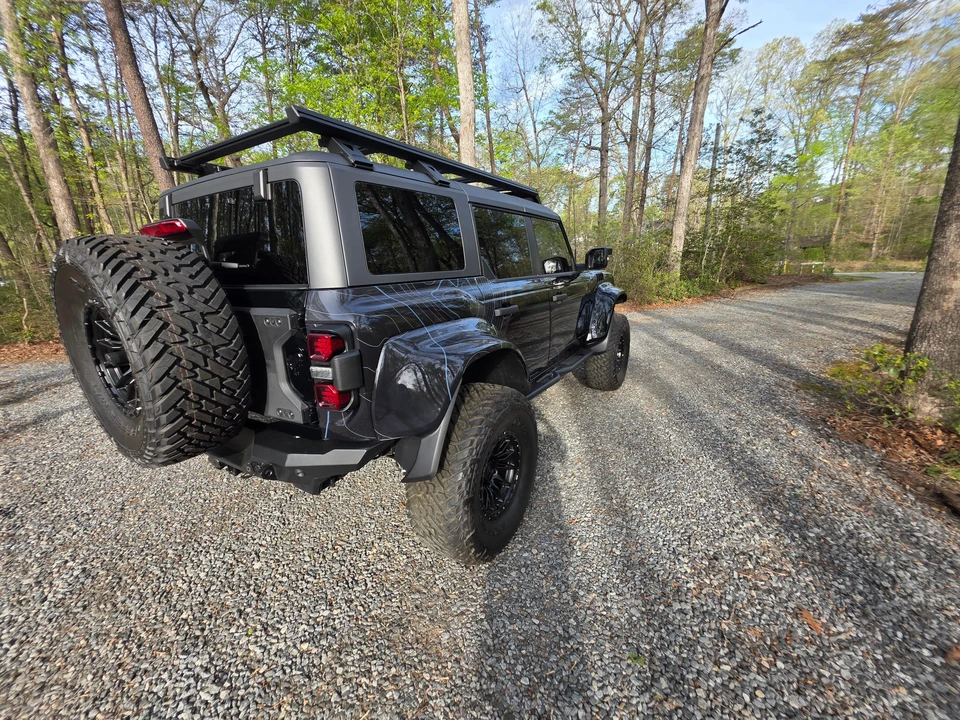 2024 Ford Bronco Raptor 6th Gen - Image 21 of 31