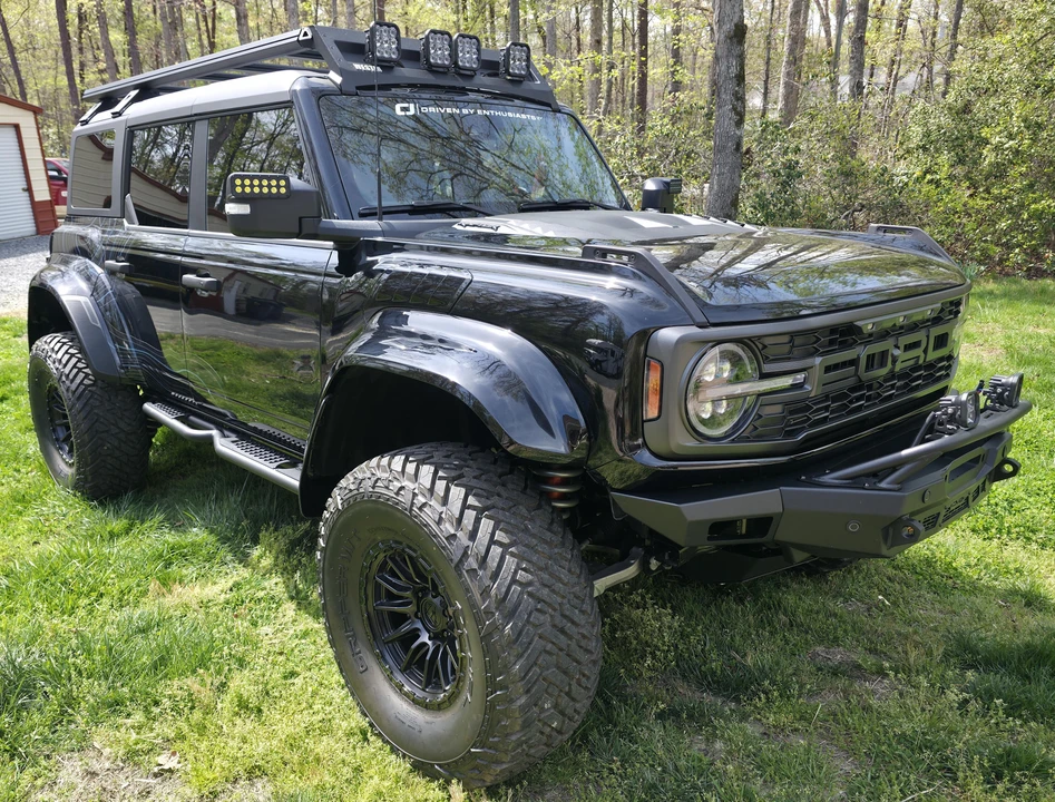 2024 Ford Bronco Raptor 6th Gen - Image 15 of 31