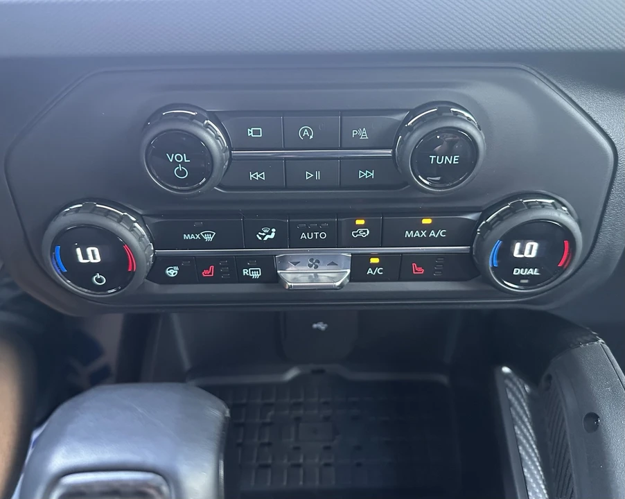 2024 Ford Bronco Raptor 6th Gen - Image 27 of 31