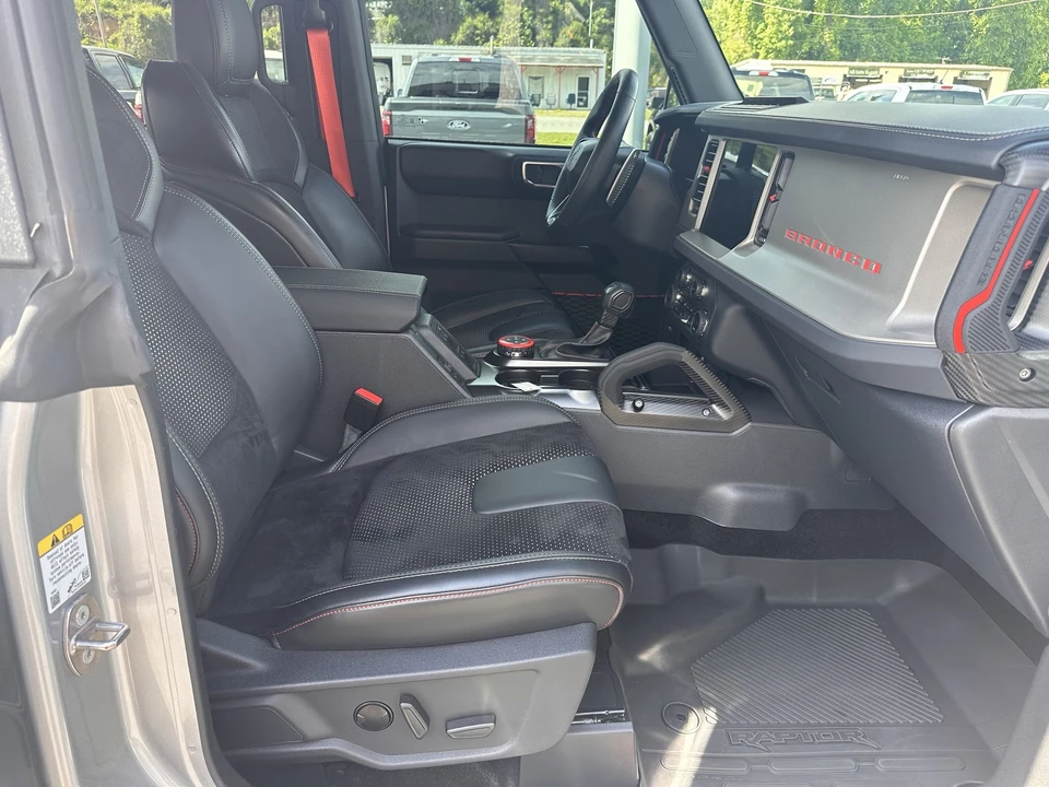 2024 Ford Bronco Raptor 6th Gen - Image 14 of 31