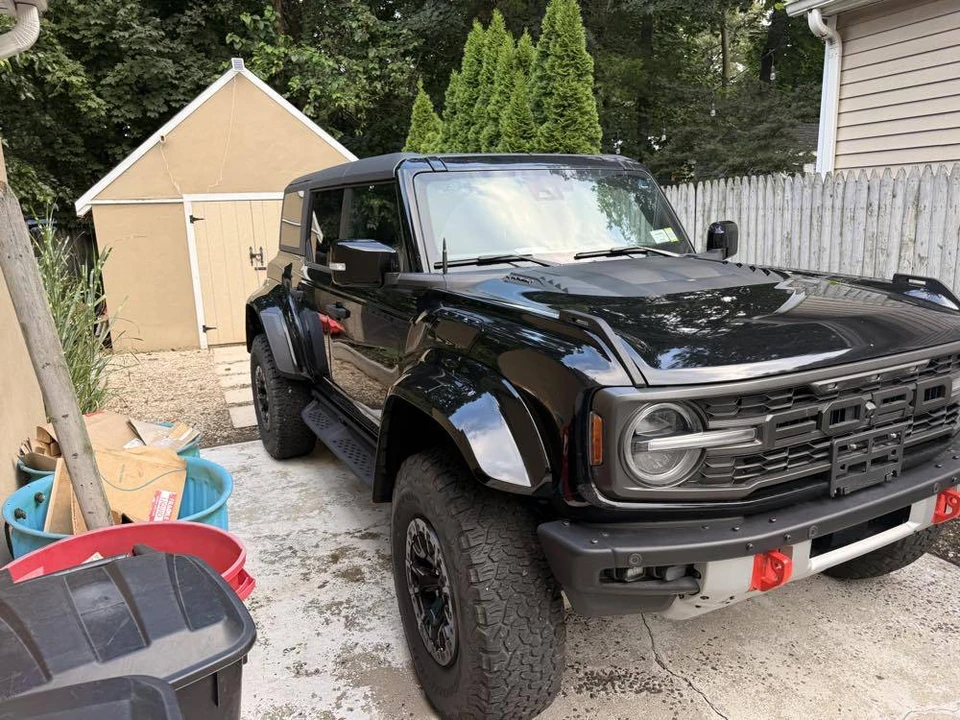2024 Ford Bronco Raptor 6th Gen - Image 4 of 10