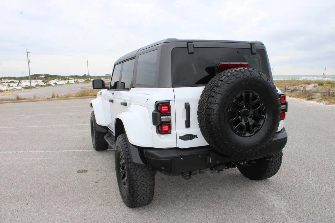 2024 Ford Bronco Raptor 6th Gen - Image 9 of 31
