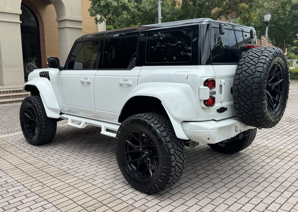 2024 Ford Bronco Raptor 6th Gen - Image 11 of 21