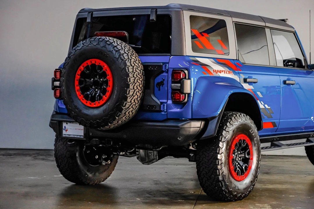 2024 Ford Bronco Raptor 6th Gen - Image 12 of 31