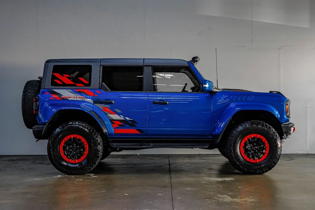 2024 Ford Bronco Raptor 6th Gen - Image 10 of 31