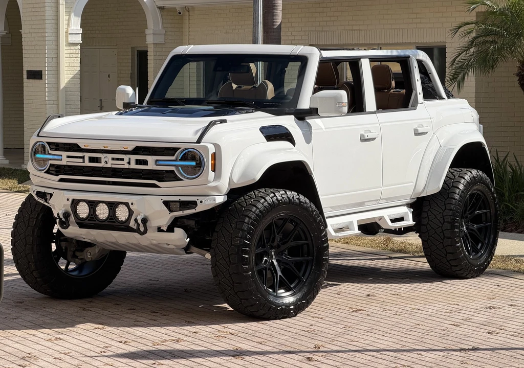 2024 Ford Bronco Raptor 6th Gen - Image 6 of 21