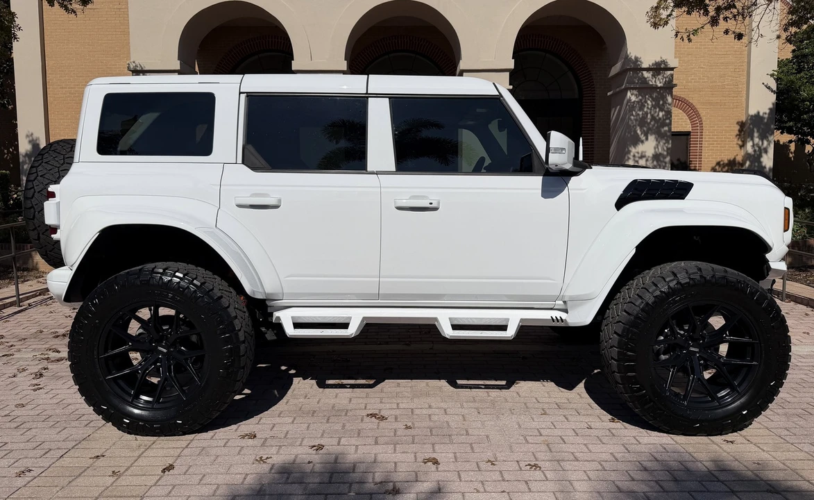 2024 Ford Bronco Raptor 6th Gen - Image 2 of 21