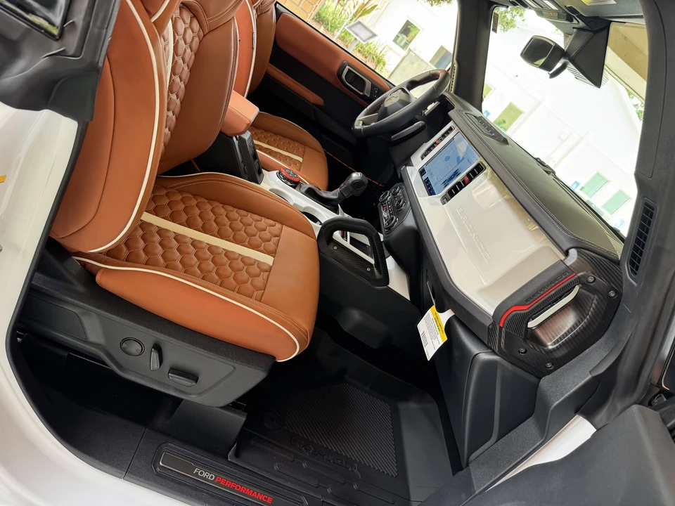 2024 Ford Bronco Raptor 6th Gen - Image 15 of 21