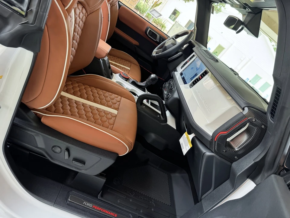2024 Ford Bronco Raptor 6th Gen - Image 15 of 21
