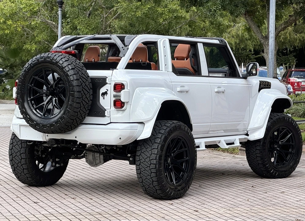 2024 Ford Bronco Raptor 6th Gen - Image 9 of 21