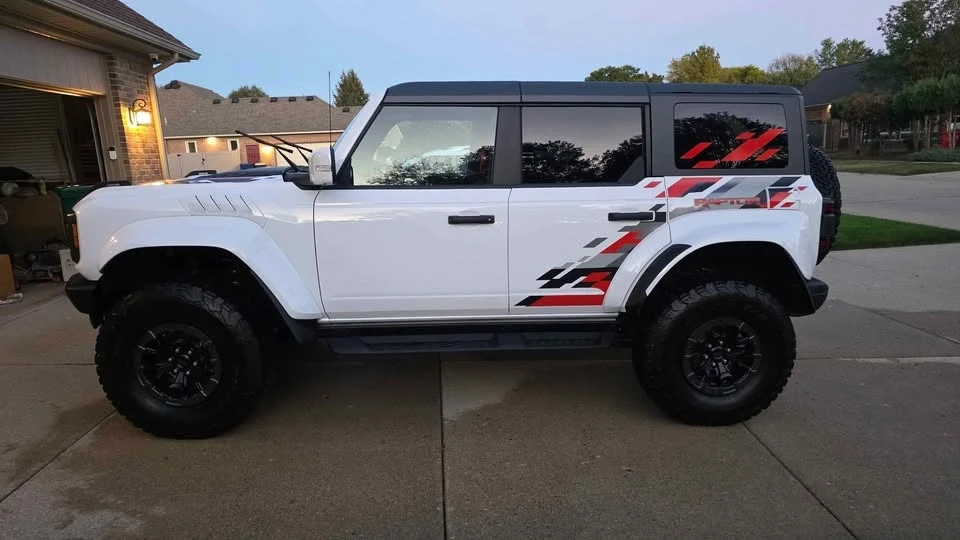2024 Ford Bronco Raptor 6th Gen - Image 2 of 9
