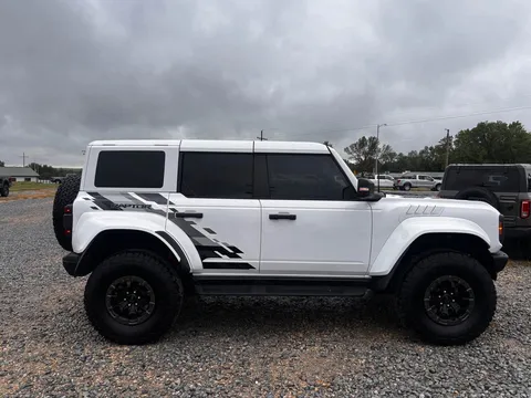 2024 Ford Bronco Raptor 6th Gen - Image 2 of 8
