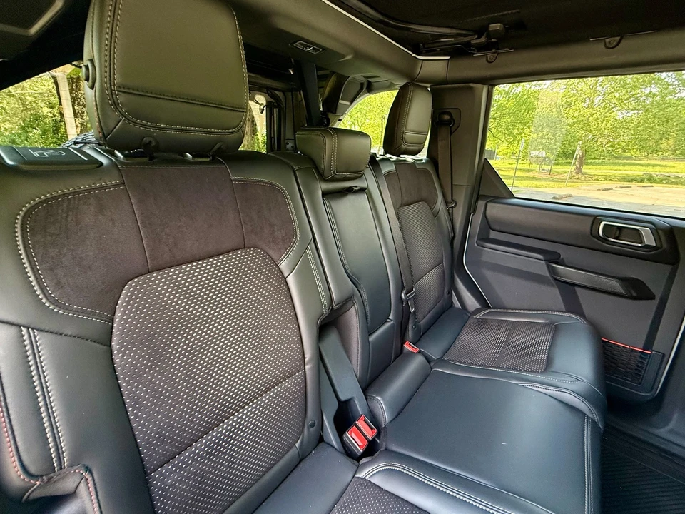 2024 Ford Bronco Raptor 6th Gen - Image 24 of 31
