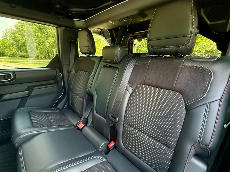 2024 Ford Bronco Raptor 6th Gen - Image 16 of 31