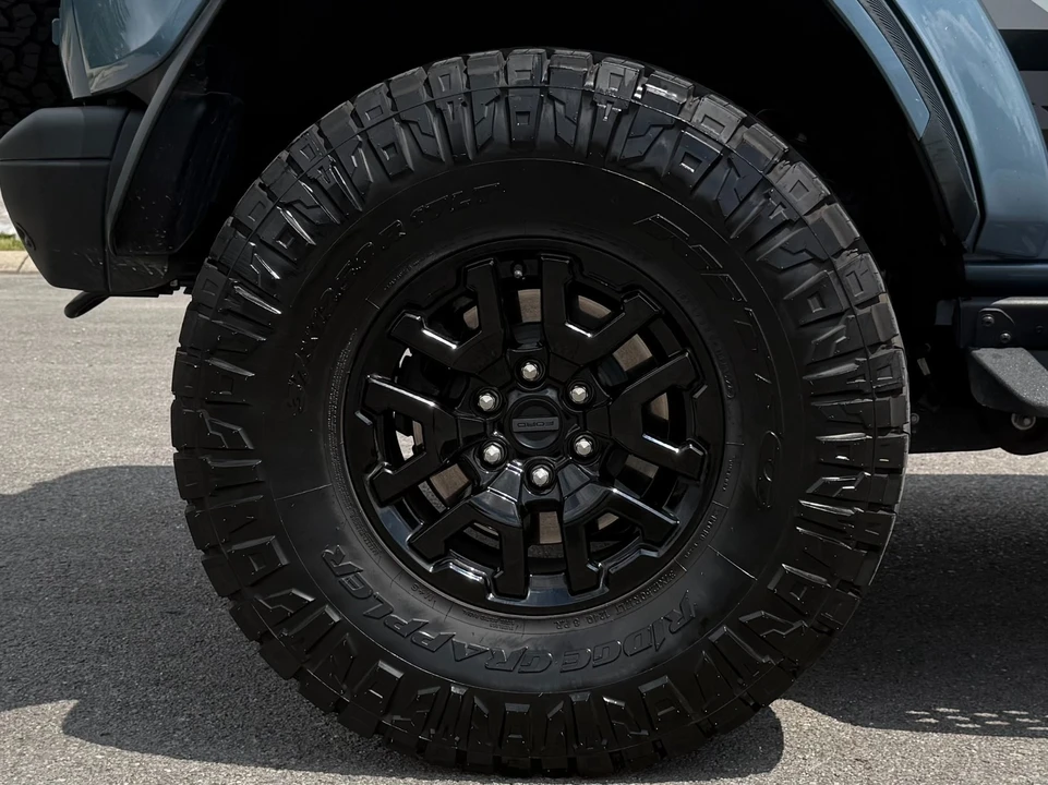 2024 Ford Bronco Raptor 6th Gen - Image 9 of 31