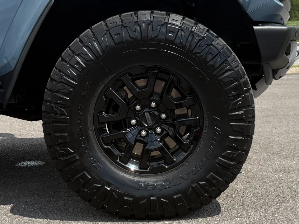 2024 Ford Bronco Raptor 6th Gen - Image 10 of 31