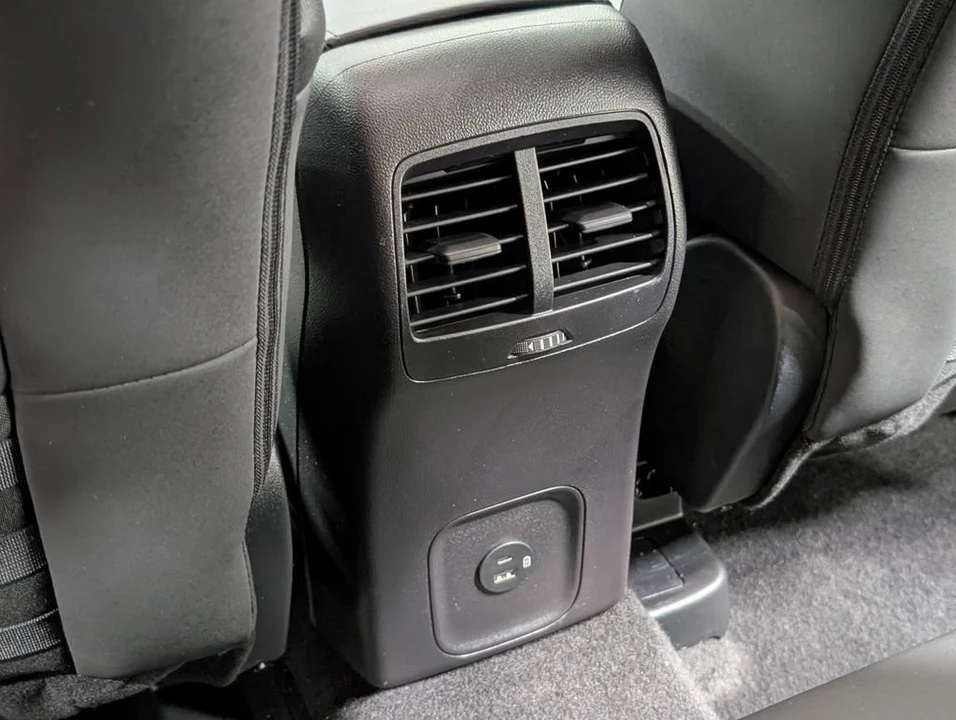 2024 Ford Bronco 6th Gen - Image 15 of 27