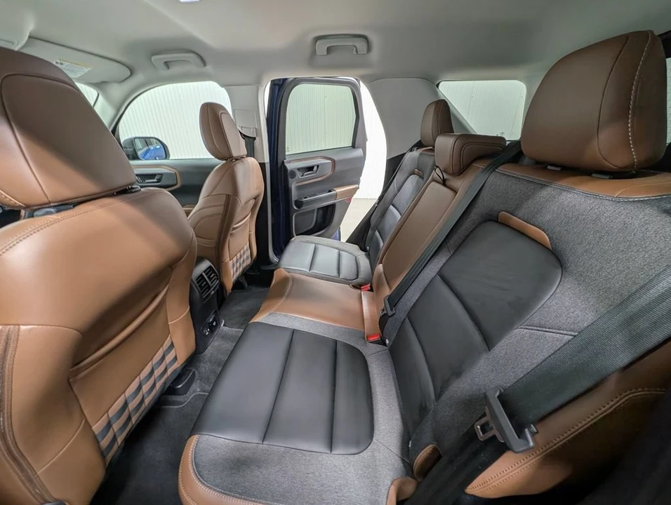2024 Ford Bronco 6th Gen - Image 16 of 30