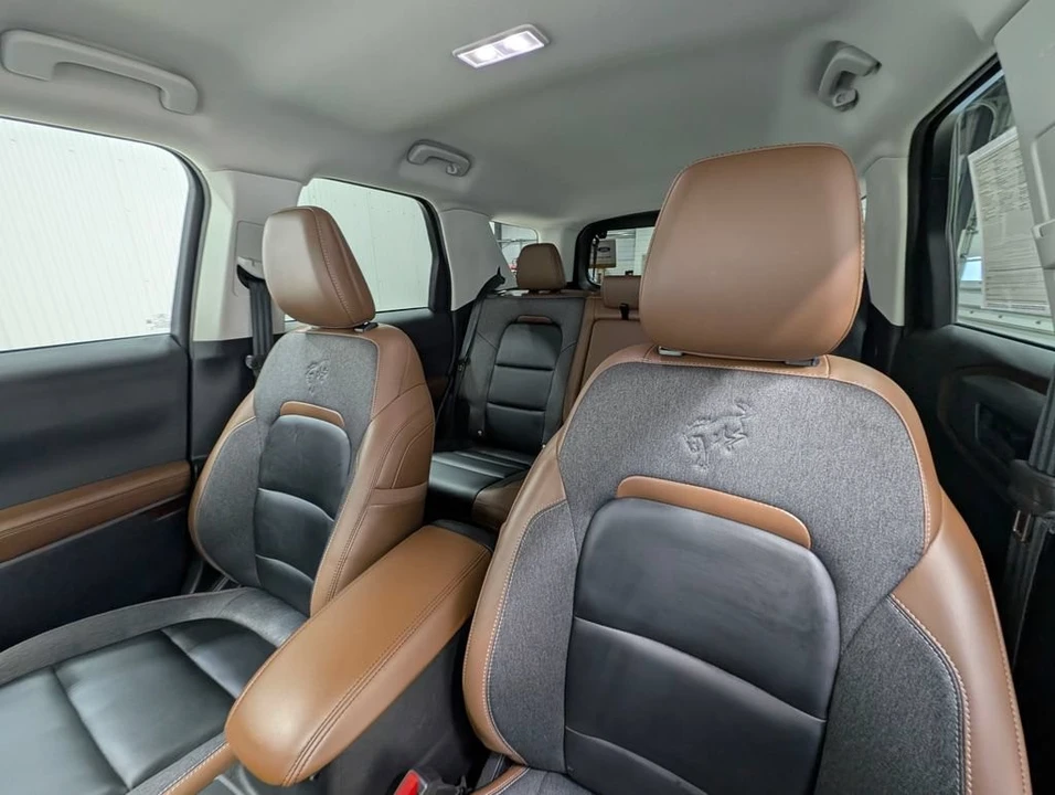 2024 Ford Bronco 6th Gen - Image 15 of 30