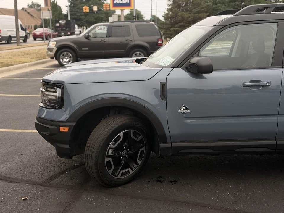 2024 Ford Bronco 6th Gen - Image 10 of 24