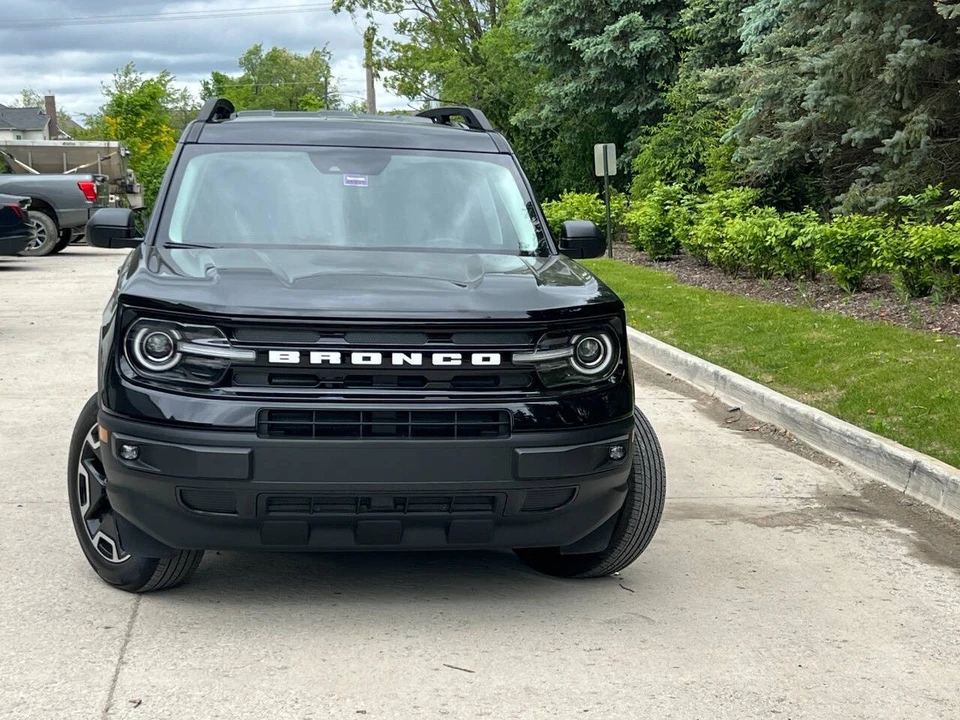 2024 Ford Bronco Sport - Image 2 of 21