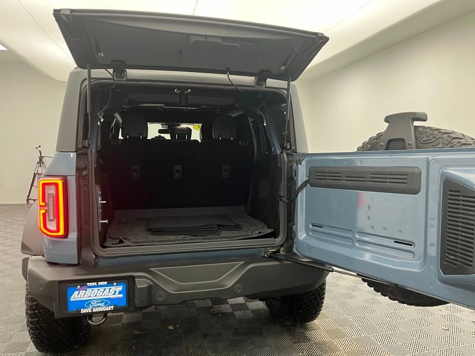 2024 Ford Bronco 6th Gen - Image 10 of 12