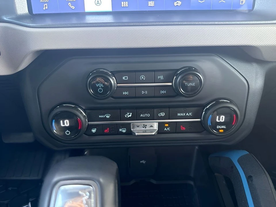 2024 Ford Bronco 6th Gen - Image 25 of 31