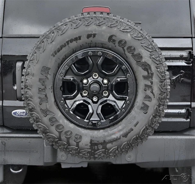 2024 Ford Bronco 6th Gen - Image 13 of 21