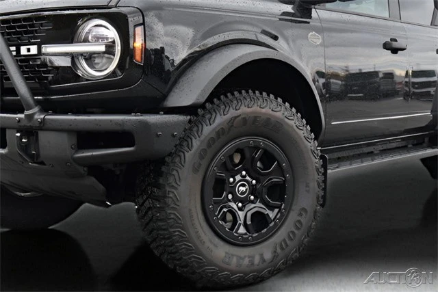 2024 Ford Bronco 6th Gen - Image 10 of 21