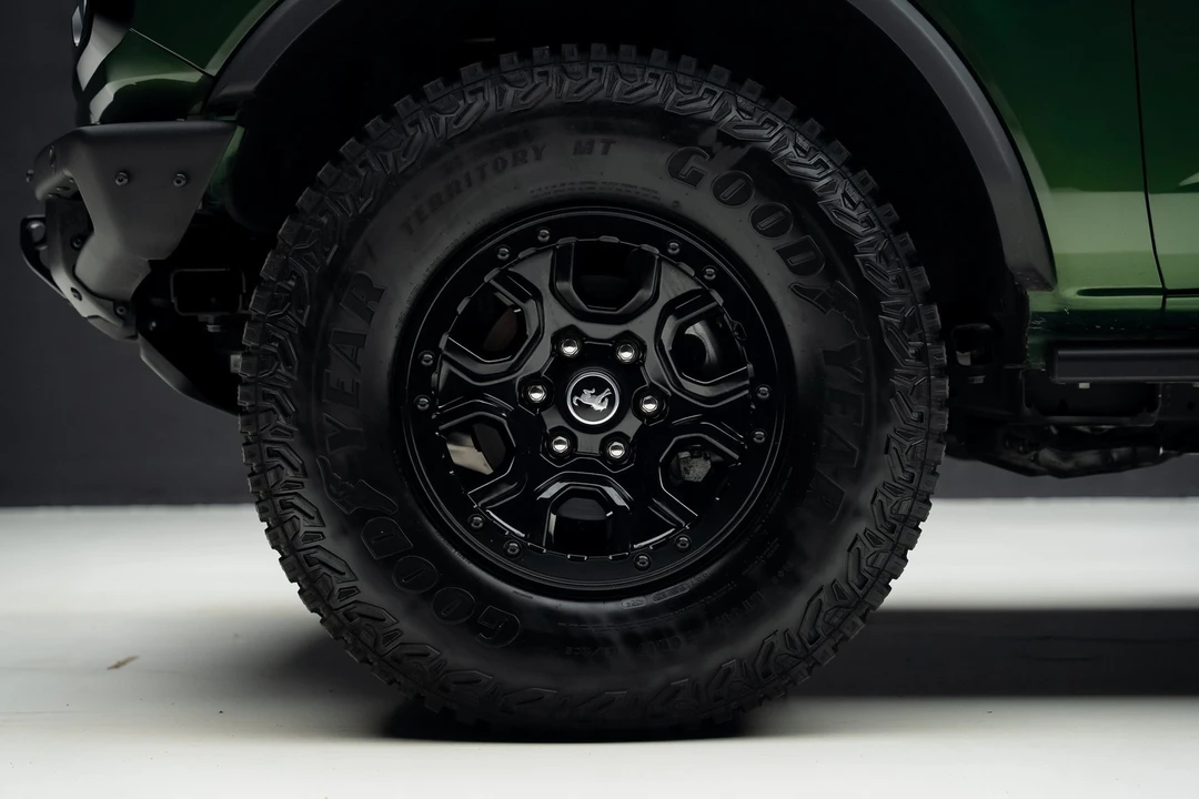 2024 Ford Bronco 6th Gen - Image 19 of 21