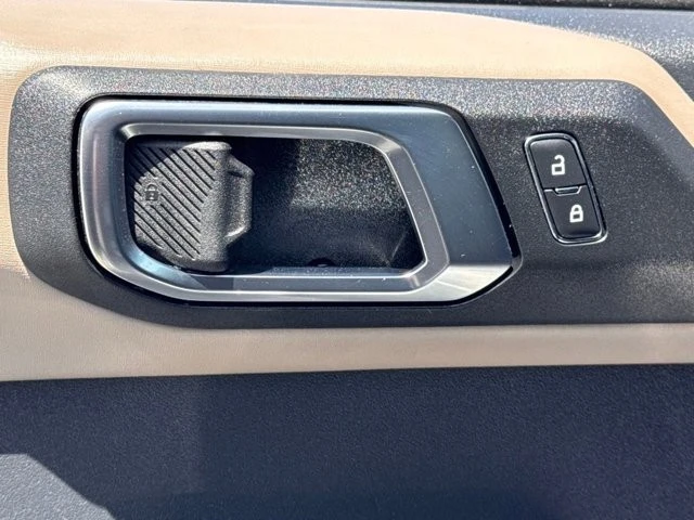 2024 Ford Bronco 6th Gen - Image 16 of 30