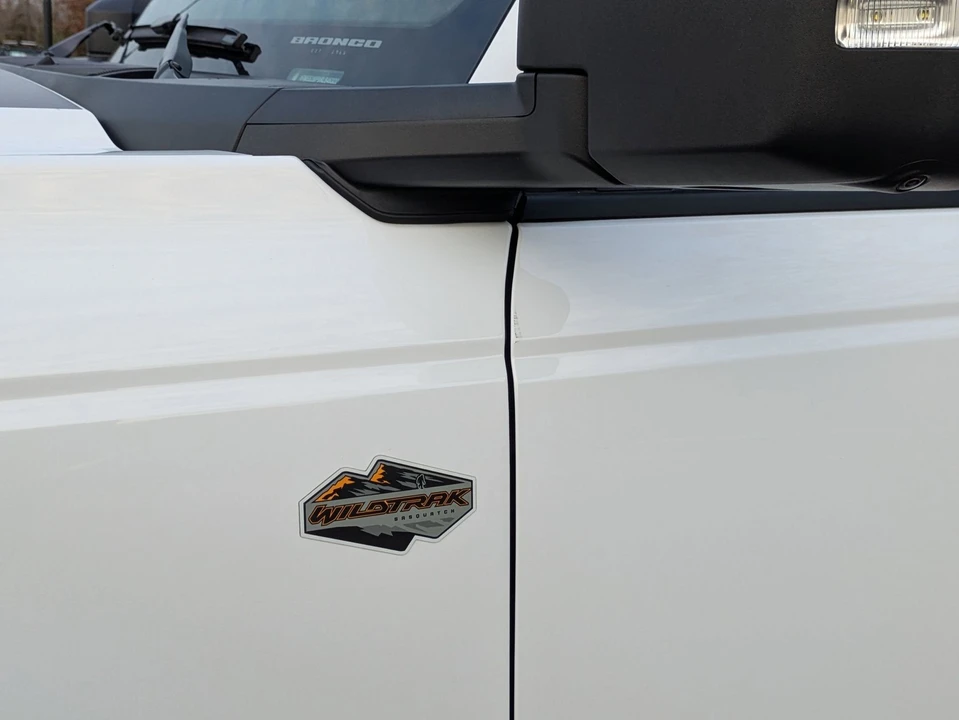 2024 Ford Bronco 6th Gen - Image 12 of 12