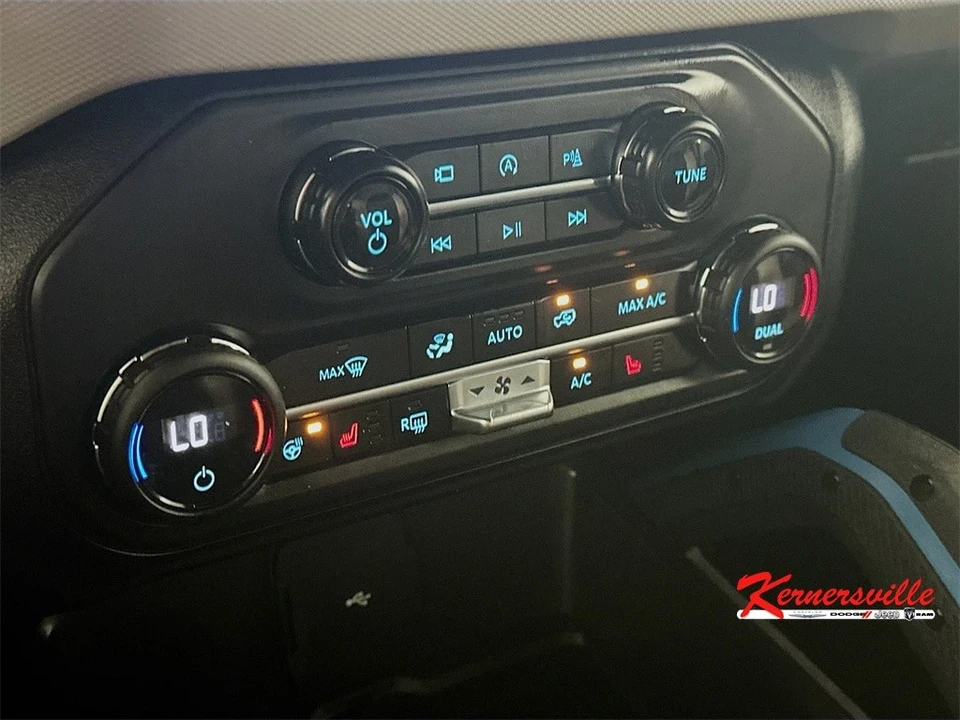 2024 Ford Bronco 6th Gen - Image 18 of 21
